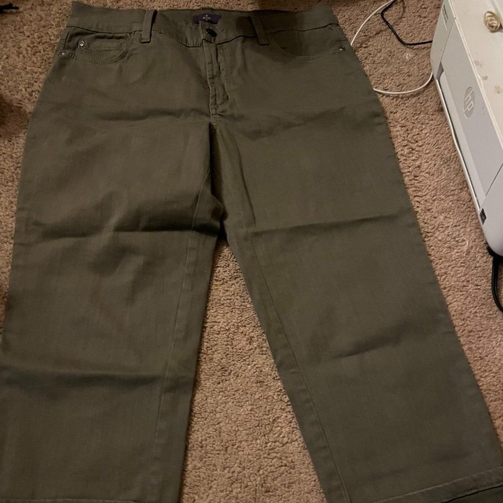 NYDJ capri jeans 10